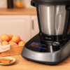 Cecotec Robot de Cocina Multifunción Mambo Touch. 1600 W, 37 Funciones, Pantalla Táctil TFT 5" con Recetario Integrado, 3,3 Litros de Capacidad, APP, Báscula y Jarra de Acero Inoxidable - Imagen 3